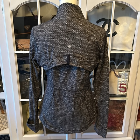 Lululemon Define Jacket - Picture 7 of 9